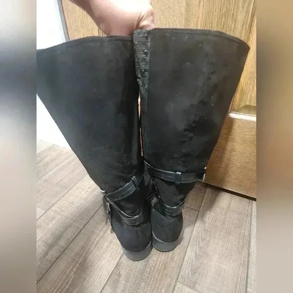 Torrid  Black Knee High Boots Wide Width Size 9 with  Wide Calves Faux Leather