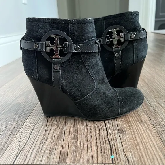 Tory Burch Aaden Black Suede Stacked Wedge HeelAnkle Booties Boots Size 6