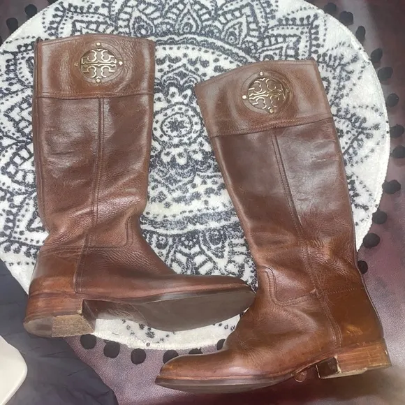 Tory Burch Kiernan 35MM Tumbled Leather Riding  Boots Almond 6.5M