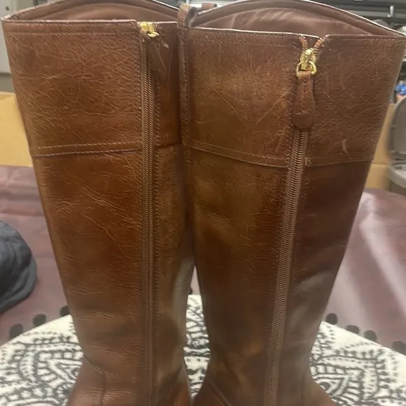 Tory Burch Kiernan 35MM Tumbled Leather Riding  Boots Almond 6.5M