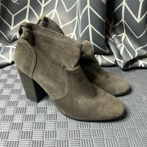 Tory Burch Leather Ankle Boots 9.0