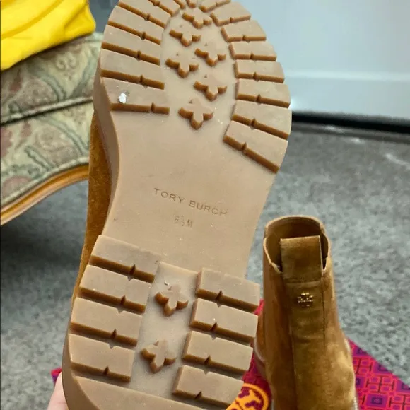 TORY BURCH Tan Suede Chelsea Boots