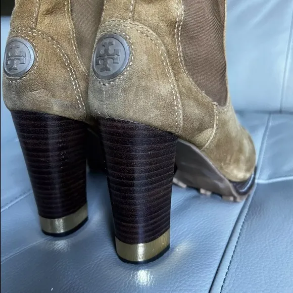 TORY BURCH Virginia Booties Suede Luggage Brown US 7.5 Chelsea Pull On Heels