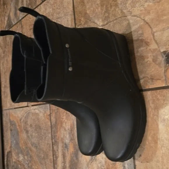 Tretorn women's black wedge rain boots size 10