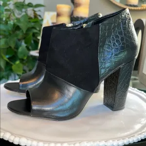 Trina Turk Black Heeled Boots with Chunky Heel