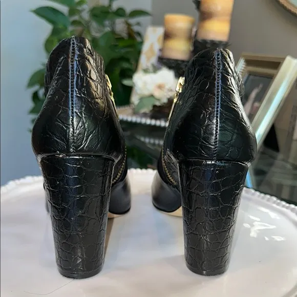 Trina Turk Black Heeled Boots with Chunky Heel