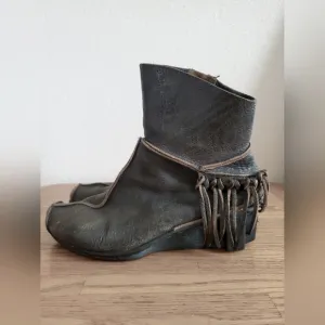 Trippen Hunter Green Leather Fringe Ankle Boots Women's Shoe Size 7