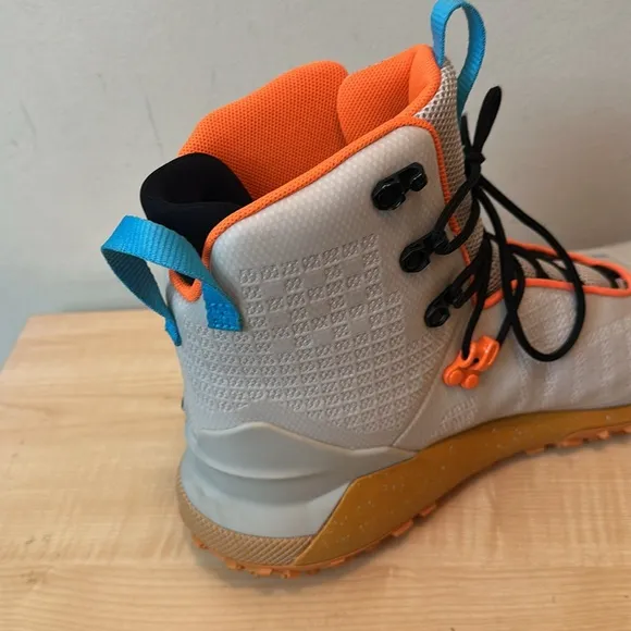 UA HOVR™ Dawn 100% Waterproof Locking Lacing 2.0 Boots - Size 11- New