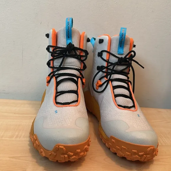 UA HOVR™ Dawn 100% Waterproof Locking Lacing 2.0 Boots - Size 11- New