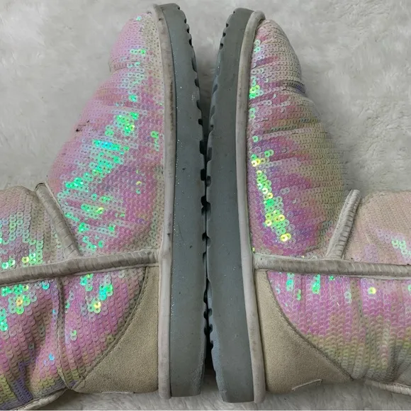 Ugg 1003511 Women’s White Iridescent Sparkle Sequins Classic Boots Size 9