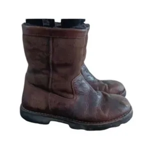 UGG 5143 Snow Boot Men's 9 Brown Leather Sheepskin Lined Round Toe Winter Boots