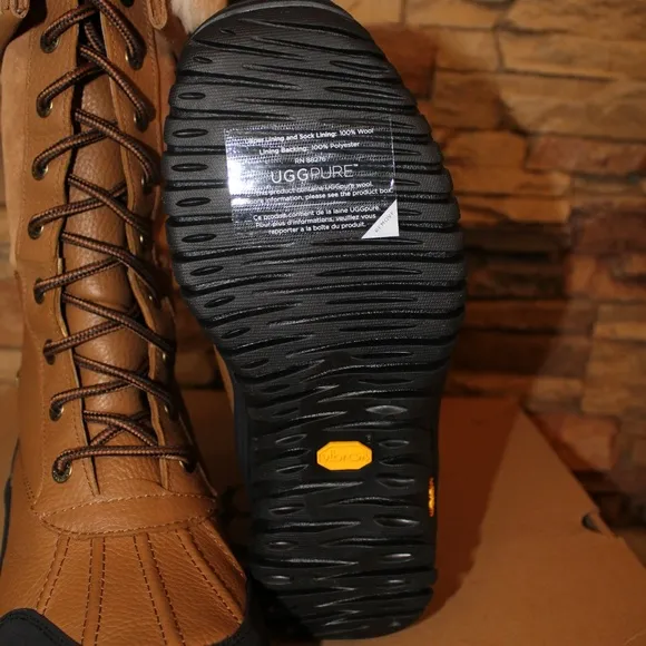 UGG ADIRONDACK TALL LEATHER WATERPROOF‎ BOOTS