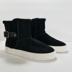 UGG Aika Black Suede Platform Sneaker Boots Women's Size 9