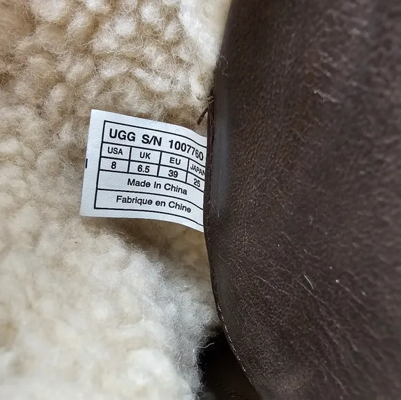 Ugg Akadia Brown Boots Women's 8