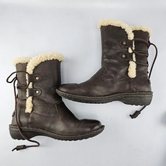 Ugg Akadia Brown Boots Women's 8