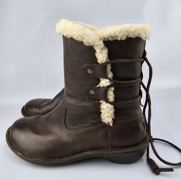 Ugg Akadia Brown Boots Women's 8