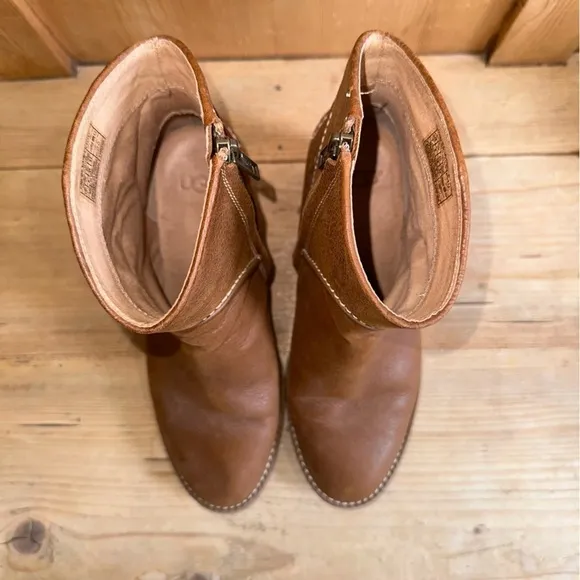 UGG Annie Chestnut Brown Tan Leather Heeled Ankle Booties Boots Western Size 7