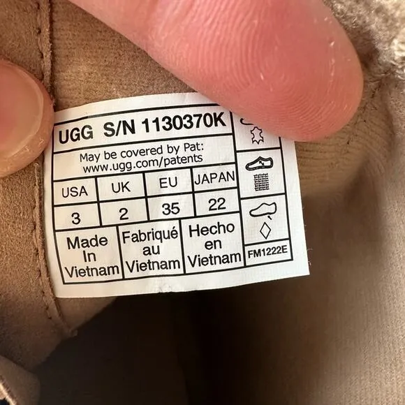 Ugg Ashton Weather Girls Tan Suede Boots Size 3 NWT