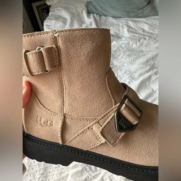 Ugg Ashton Weather Girls Tan Suede Boots Size 3 NWT