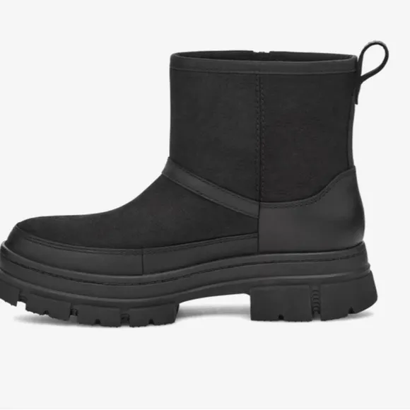 UGG Ashton Zip Women’s Boots