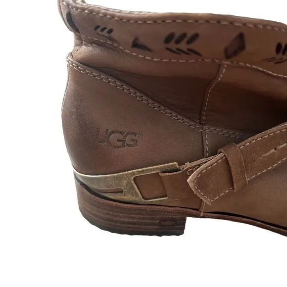 UGG Austin Women's 3179 Brown Leather Cowboy Ankle Boots Size 5