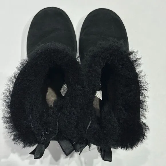UGG Australia Bailey Bow II Black Suede Shearling Winter Boots Women's Size 6