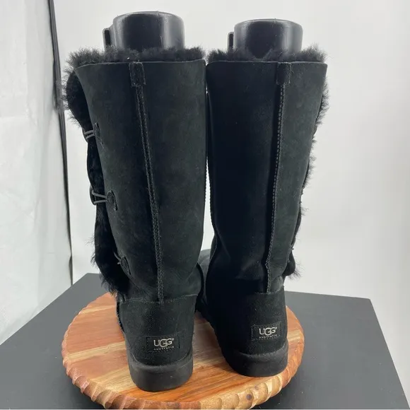 UGG Australia Bailey Button Triplet Boots Black Suede Sheepskin SN#1873 Sz 11