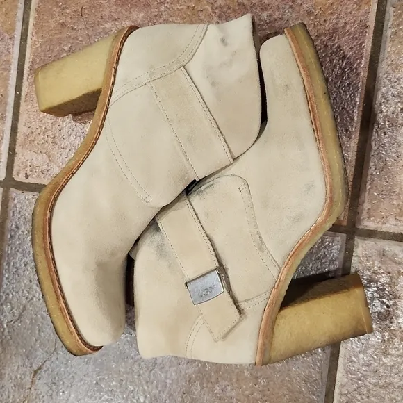 𝅺ugg Australia Brienne boots women's size 7.5