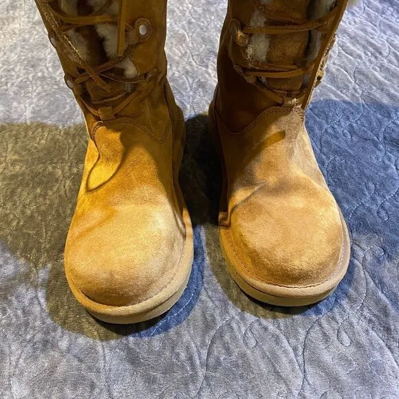 UGG Australia Montclair Boots 1892 Chestnut Suede Sheepskin Lace Up Size 7