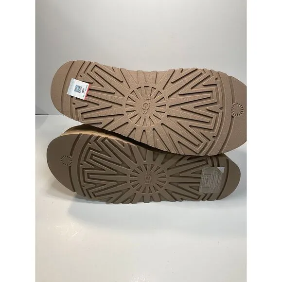 Ugg Australia Tan Suede Platform‎ boots SZ 10