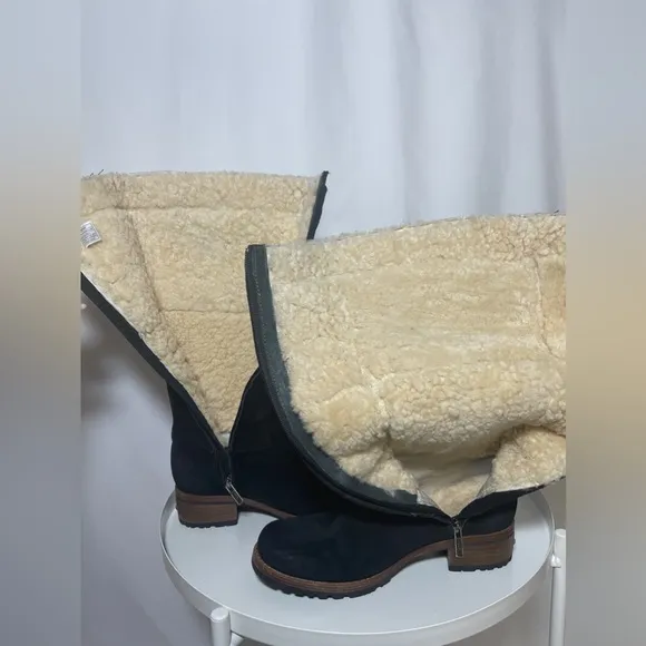 UGG Australia Women’s Sheepskin lined Tall Suede Black Riding Boots