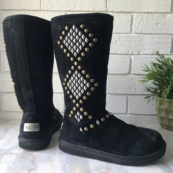 Ugg Avon Dale Black Suede Studded Boots Size 6 Style 3330