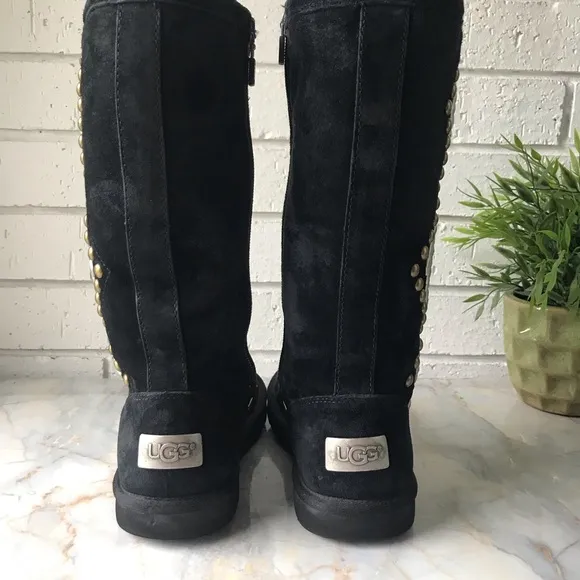 Ugg Avon Dale Black Suede Studded Boots Size 6 Style 3330