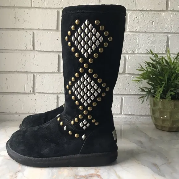 Ugg Avon Dale Black Suede Studded Boots Size 6 Style 3330