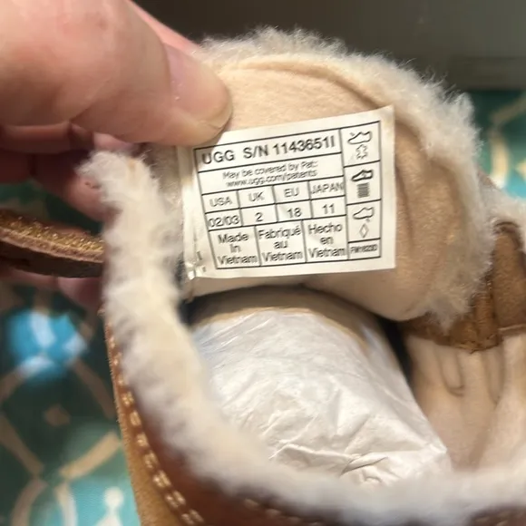 UGG Baby Rennon II boots 02/03