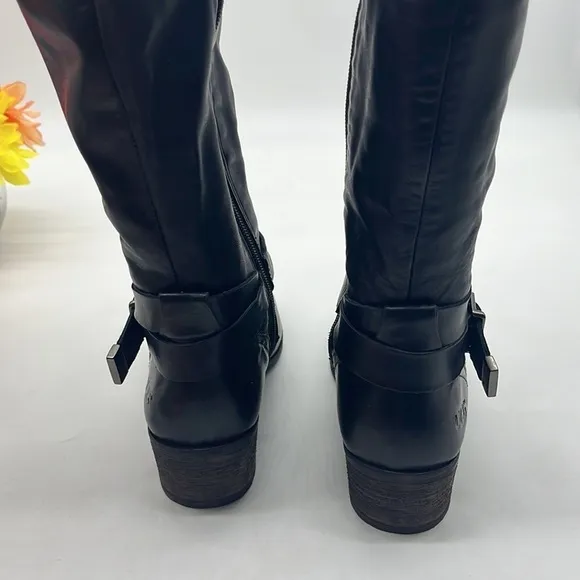 UGG Bess Black Leather Knee High Leg Boots Sz 6. TB2247E