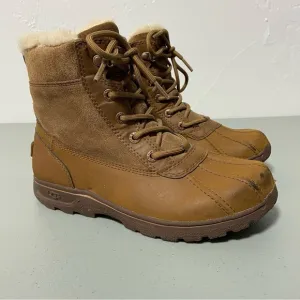 UGG Big Kids Leggero Boots Chestnut  Snow Boots Duck Boots Size 4 1012384K