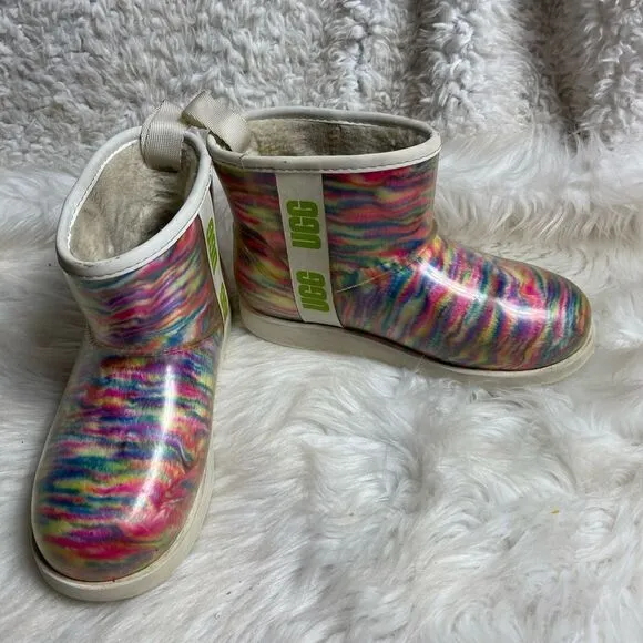 UGG Big Kids Classic Clear Mini Pixelate Boot Multi marble Color Boot girl SZ4.5