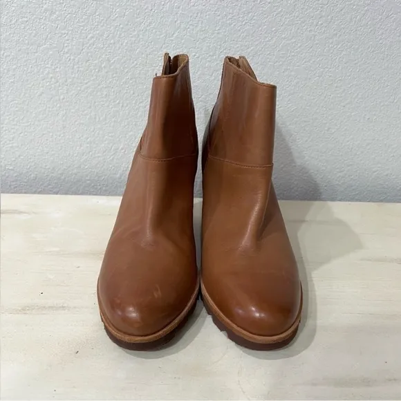 Ugg Brown Leather Amal Wedge Boots