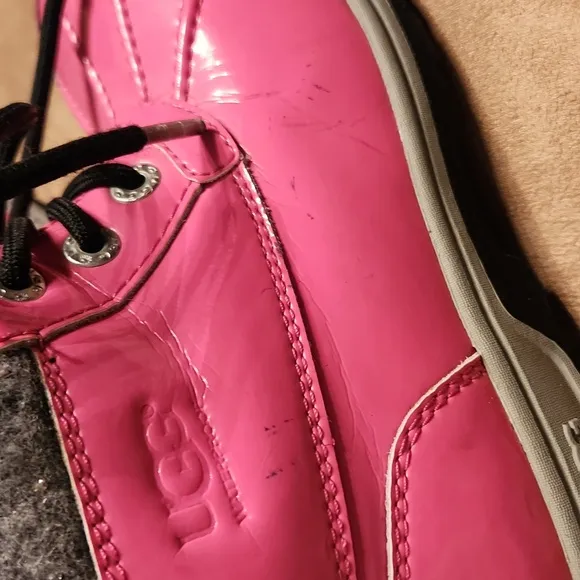 UGG Butte Pink boots youth Size 1 lace up waterproof winter snow boots