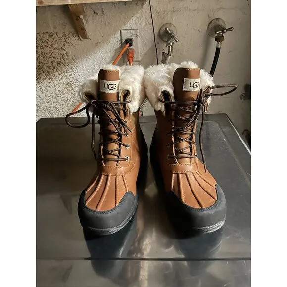 UGG Butte Worchester Brown Leather Waterproof Vibram Boots Men 10M US/43EU 5521
