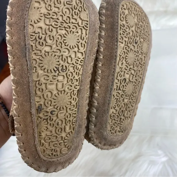 UGG CADEN  SUEDE CHESTNUT BOOTS SIZE 04/05