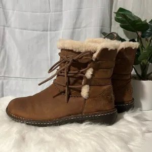 UGG Caspia Leather Lace Up Boots