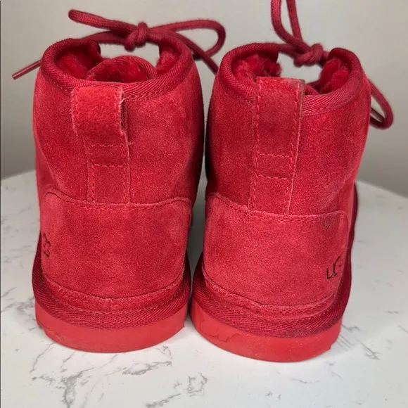 UGG Chukka Lace Up Boot - Samba Red - men’s 10