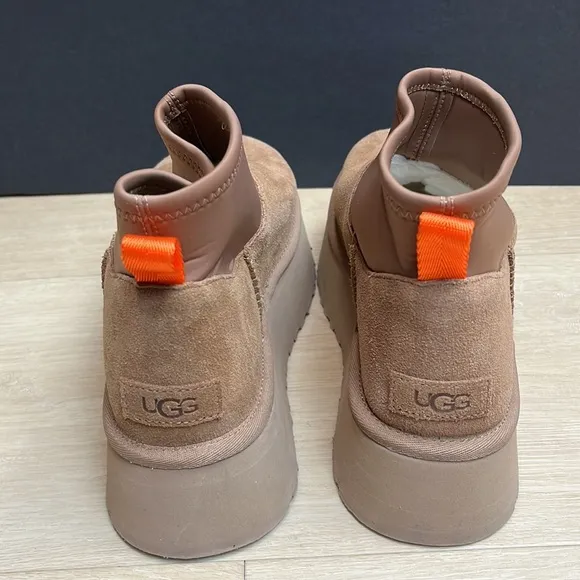 UGG Classic Mini Dipper Platform Women's Fashion Boots Chestnut, Size 8 US