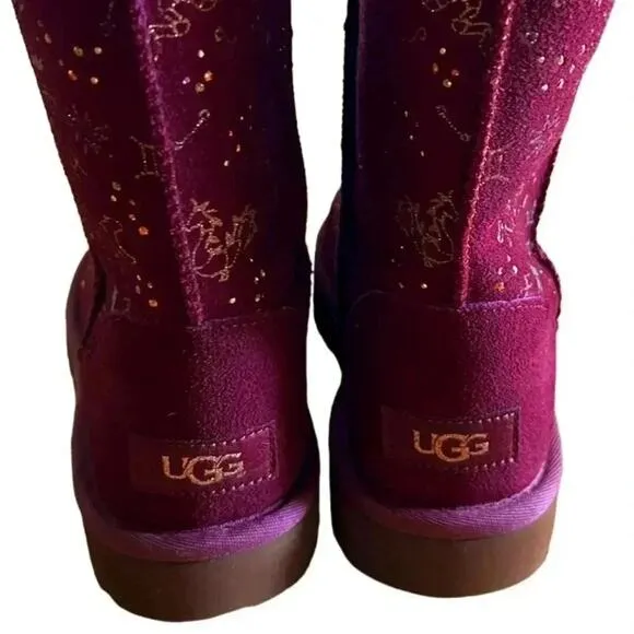UGG CLASSIC ZODIAC SHORT WILD GRAPE SUEDE SHEEPSKIN WOMEN'S BOOTS SIZE US 5 NWOB