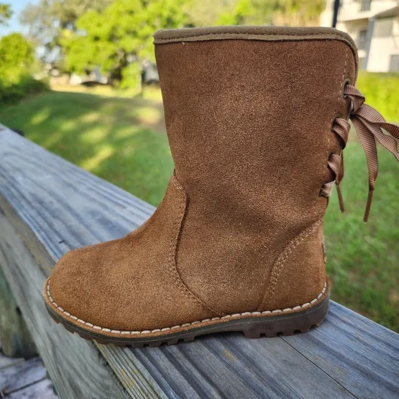 UGG Corene Kids Girls Brown Boots Size 10 Leather Waterproof