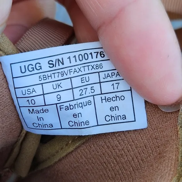 UGG Corene Kids Girls Brown Boots Size 10 Leather Waterproof