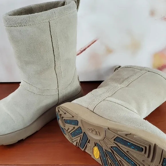 UGG Cream Suede Boots - 5
