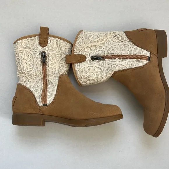 UGG Dahlia Lace Suede Beige Brown Western Boots Cowboy Cowgirl Boots Size 6.5
